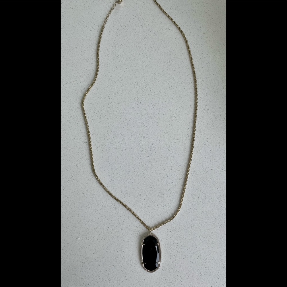 Classic Kendra Scott Necklace, Black pendant